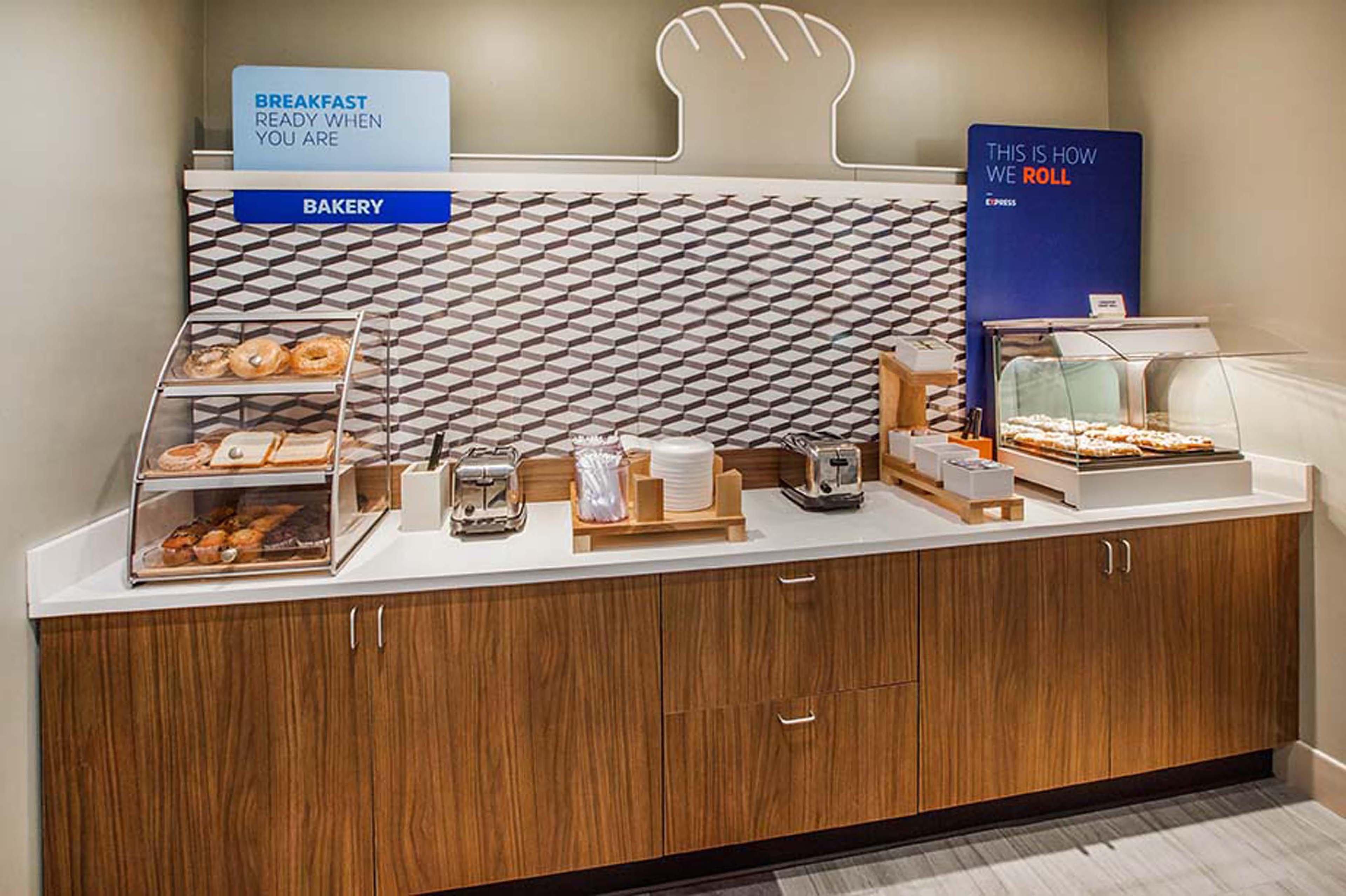 Holiday Inn Express - Lorton By Ihg Zewnętrze zdjęcie